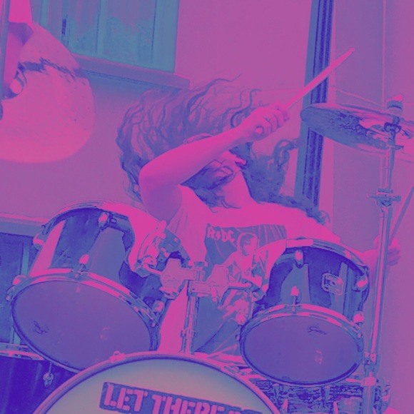 Meet your Posher, Dorian - Picture 1 of 1